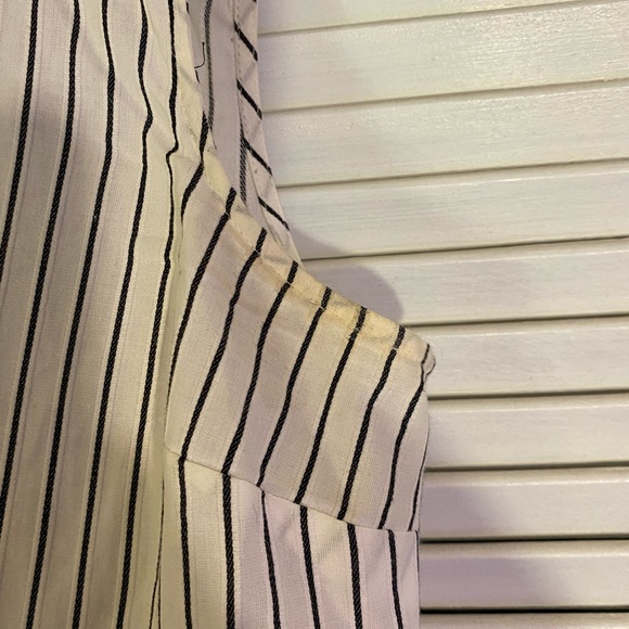 Banana Republic Striped Sleeveless Blouse - Picture 5 of 9